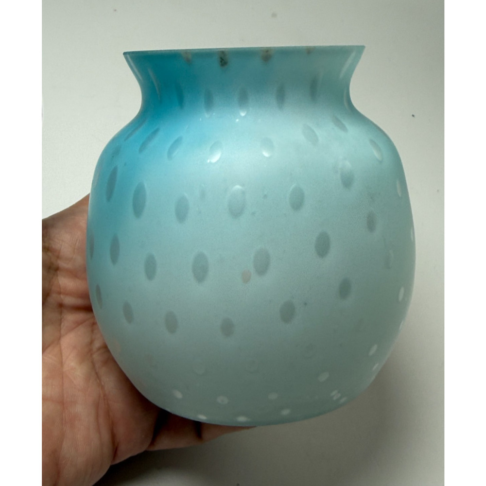 Vintage 4" Fenton Powder Blue Bubble Optic Short Vase Cased Satin Art Glass - Picture 4 of 6